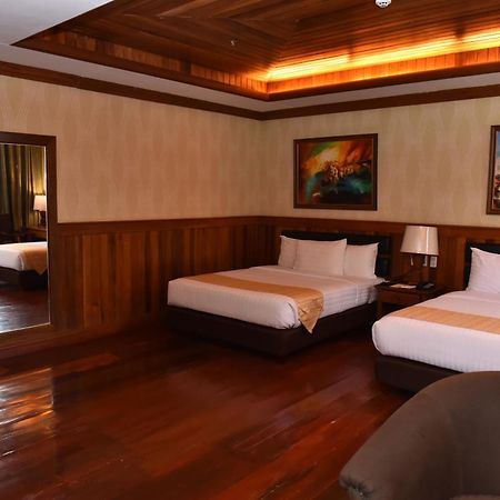 Alta D' Tagaytay Hotel Tagaytay City Екстериор снимка