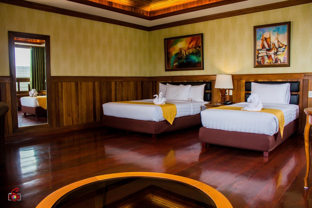 Alta D' Tagaytay Hotel Tagaytay City Екстериор снимка