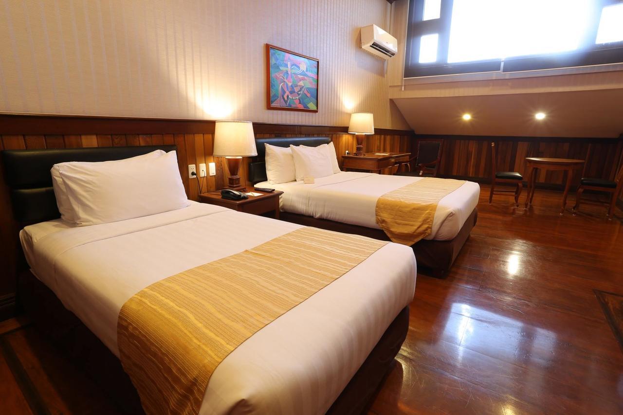 Alta D' Tagaytay Hotel Tagaytay City Екстериор снимка